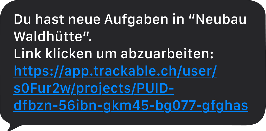 Handwerker öffnet Trackable-Link direkt auf dem Handy